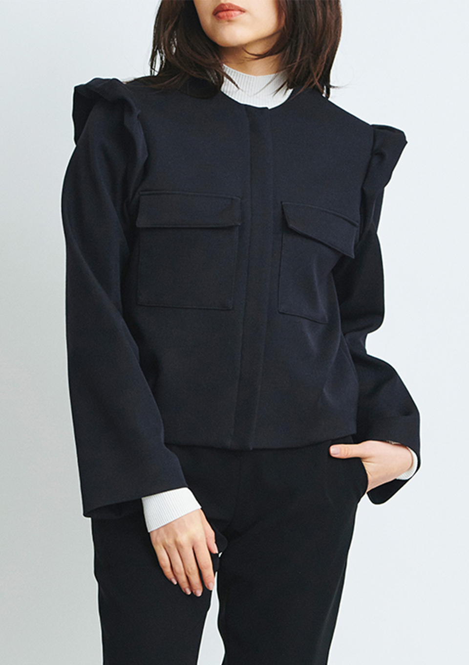 SHOULDER FRILL BLOUSON