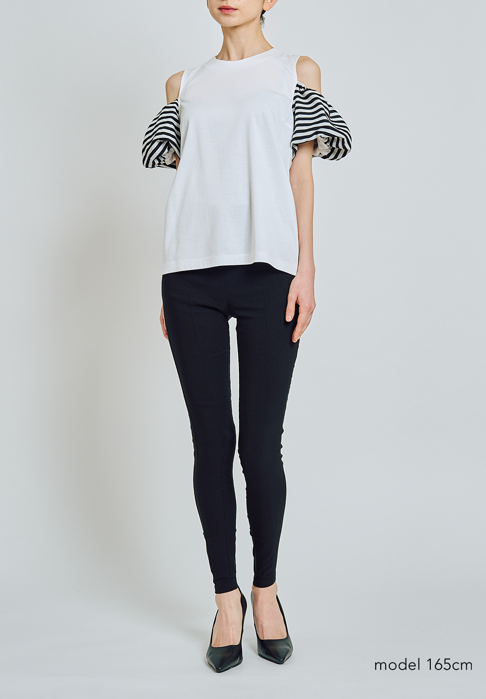 OPEN SHOULDER TEE