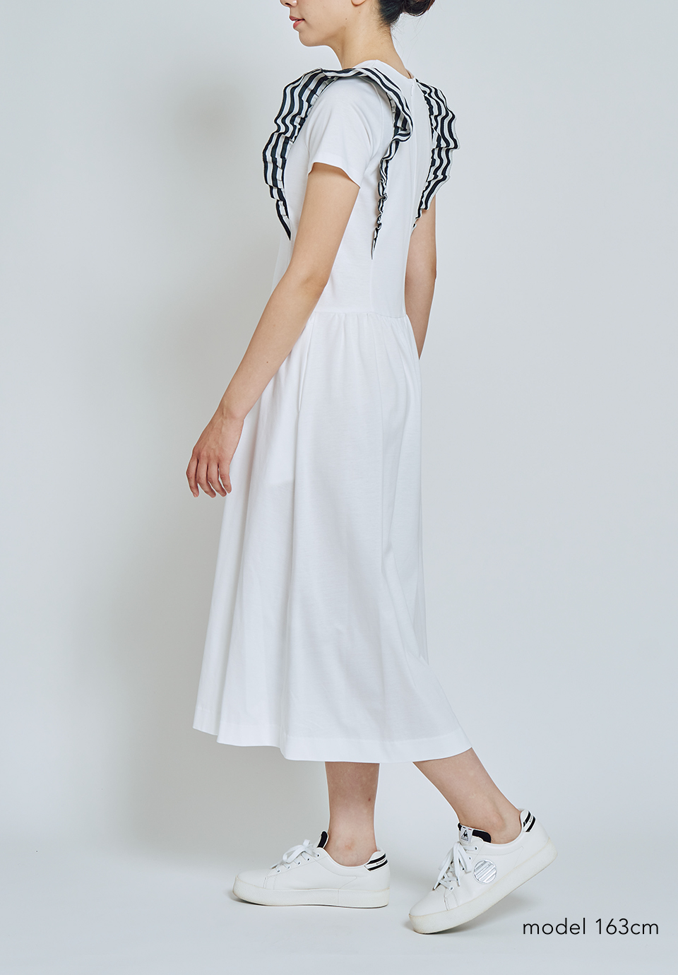 RUFFLE SHOULDER TEE DRESS