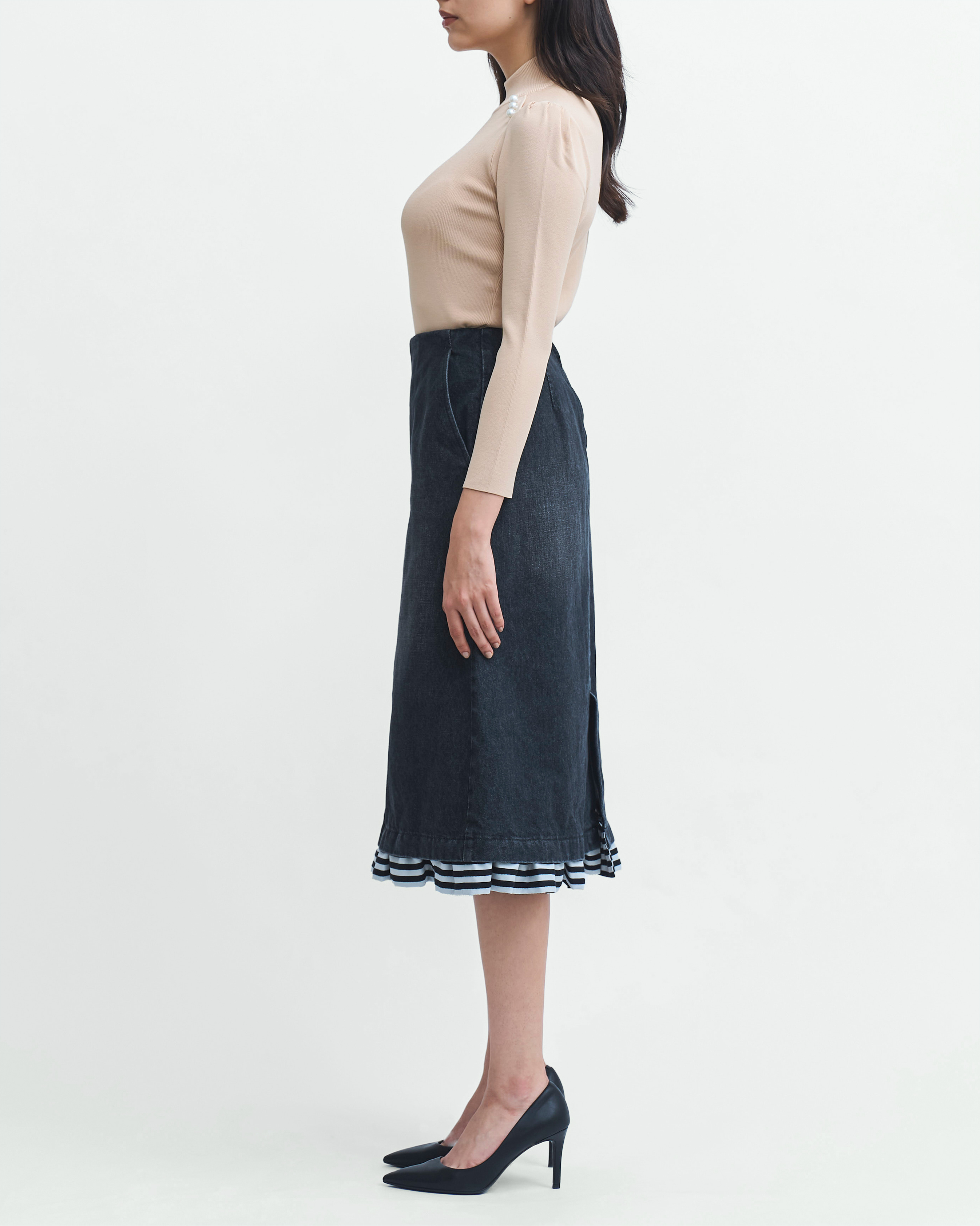 DENIM FRILLED SKIRT | BORDERS at BALCONY 公式サイト丨新作続々入荷中！